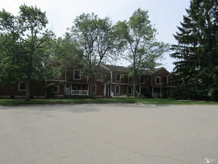 Property Photo:  2385 N Wild Blossom Court Circle  MI 48823 