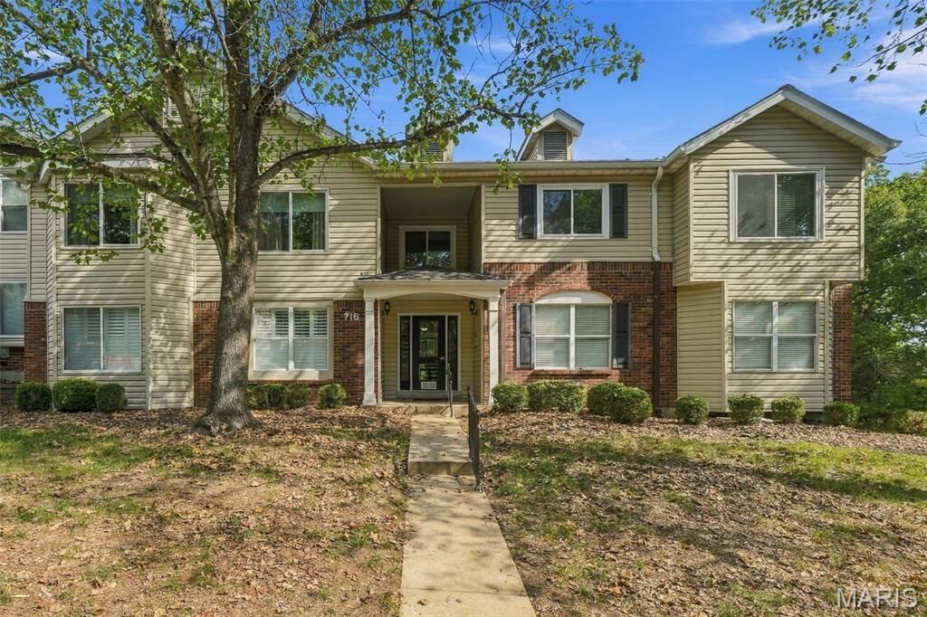Property Photo:  716 Woodside Trails Drive 204  MO 63021 