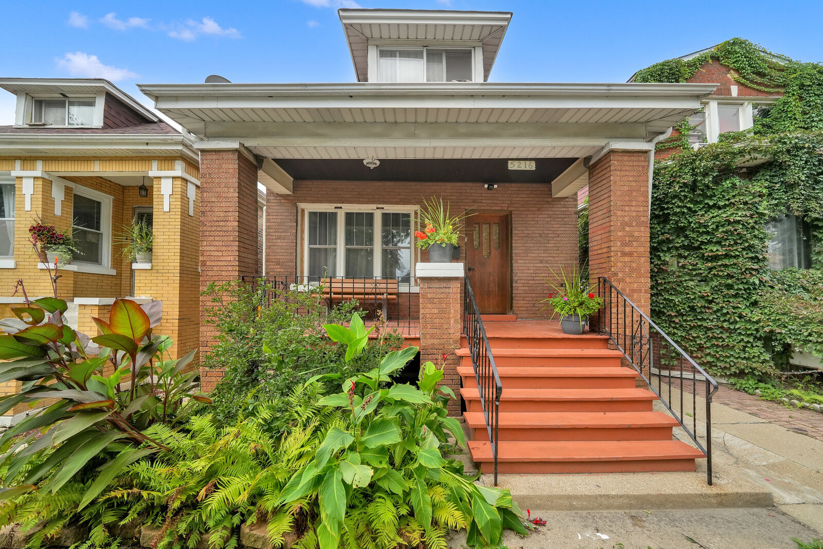Property Photo:  5216 S Artesian Avenue  IL 60632 