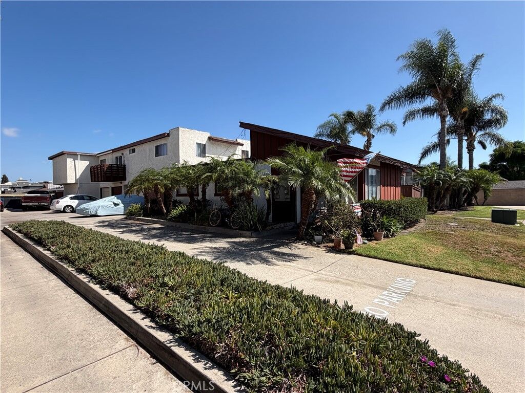 Property Photo:  18742 Libra  CA 92646 