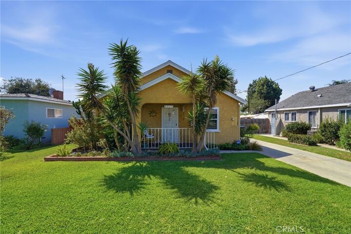 Property Photo: 9606 Maplewood CA 90706