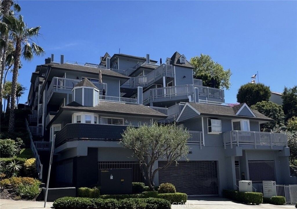 Property Photo:  485 Mermaid Street 515  CA 92651 
