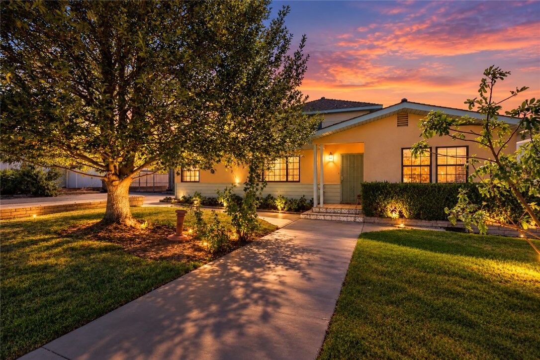 Property Photo:  165 W Avenue L  CA 92320 
