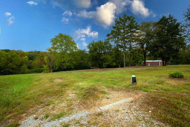 Property Photo: 2413 Steve Dr TN 38401