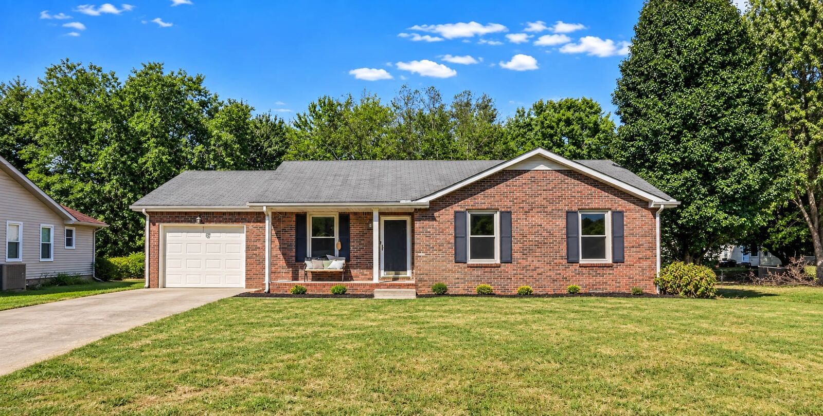 Property Photo:  2678 Keyland Dr  TN 37040 