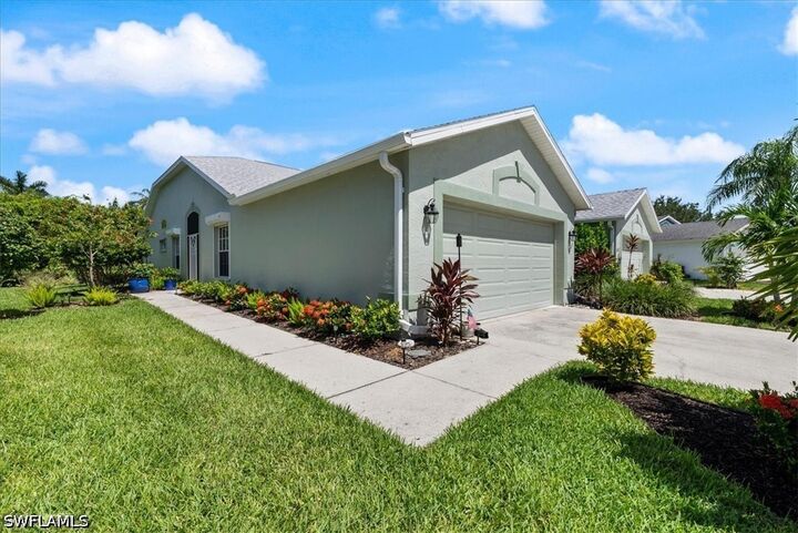 Property Photo:  5485 Whitten Drive  FL 34104 