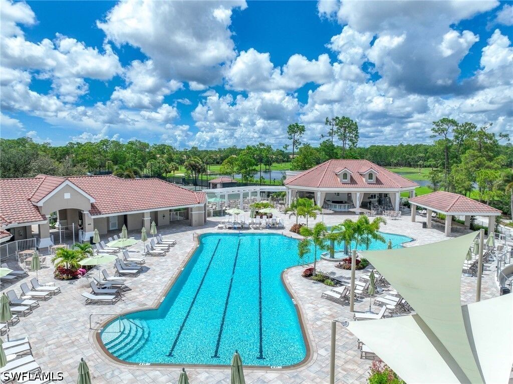 Property Photo: 8239 Parkstone Place 304 FL 34120