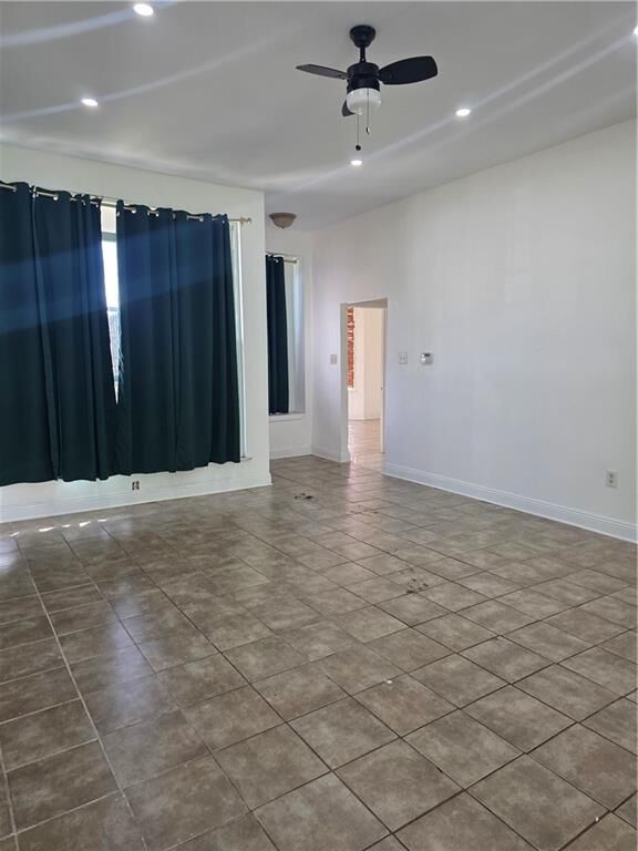 Property Photo:  5610 Red Maple Drive  LA 70129 