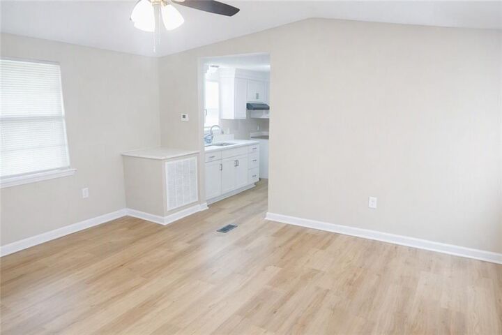 Property Photo:  653 E Bayou Road  LA 70037 