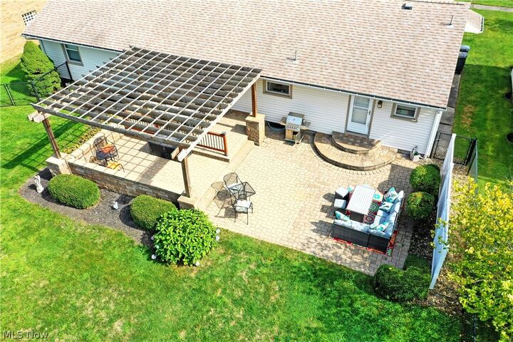 Property Photo: 785 Belvedere Avenue NE OH 44483