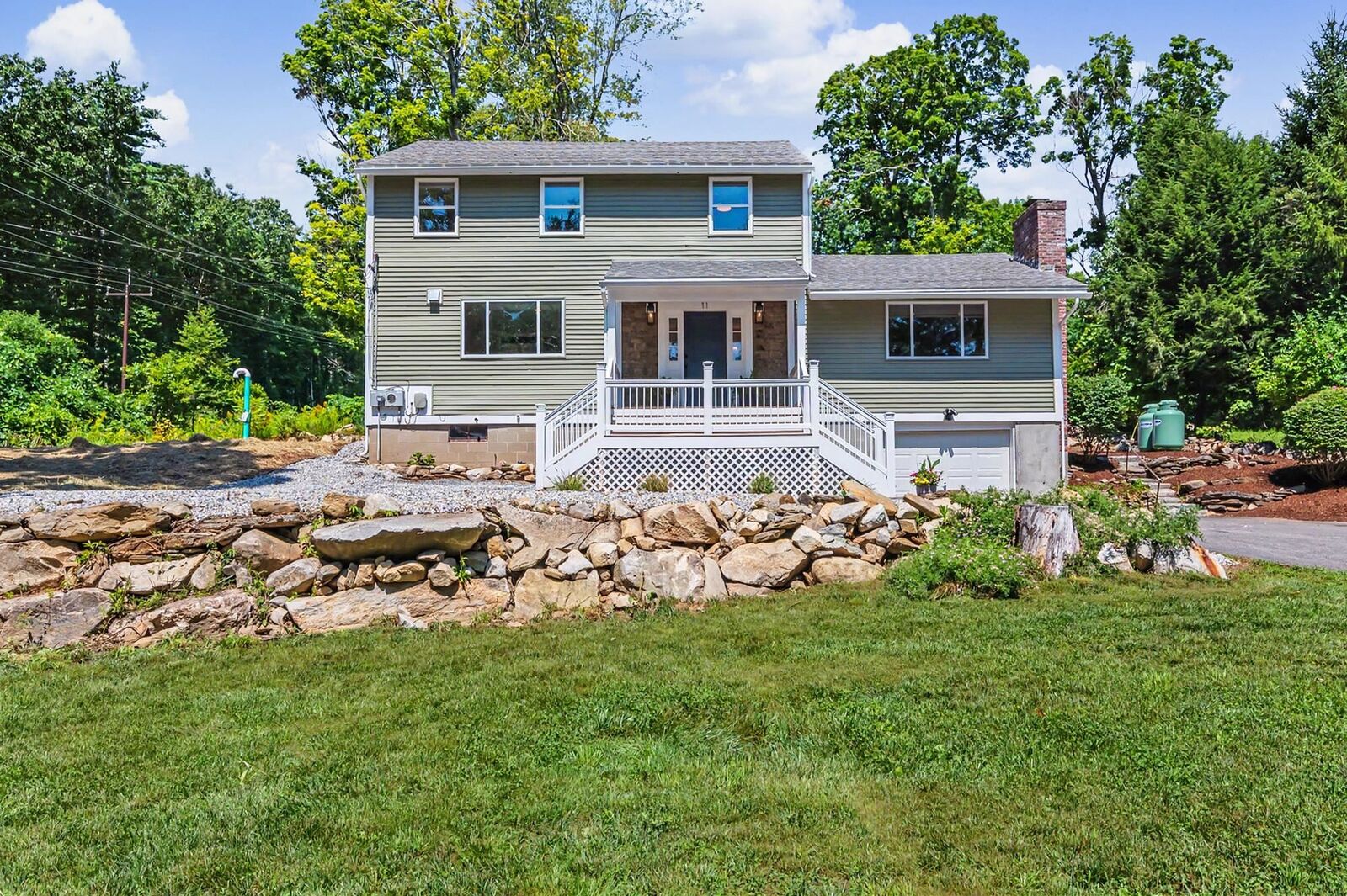 Property Photo:  11 Wood Lane  NH 03049 