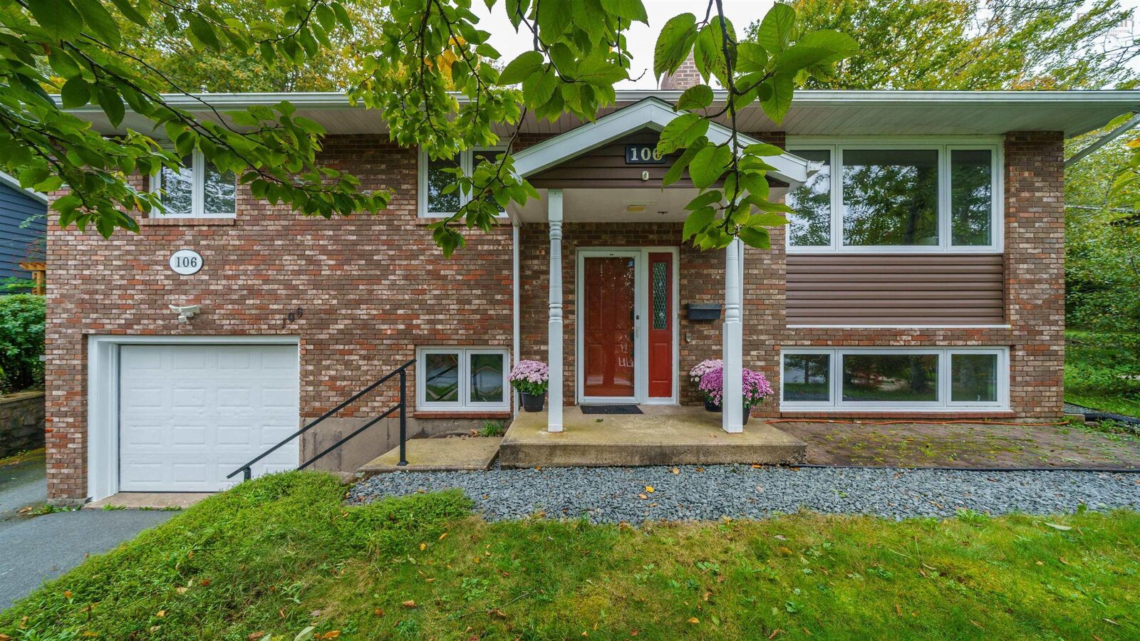 Property Photo:  106 Deerbrooke Drive  NS B2V 1W9 