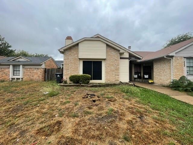 Property Photo:  2440 Sunflower Drive  TX 76014 