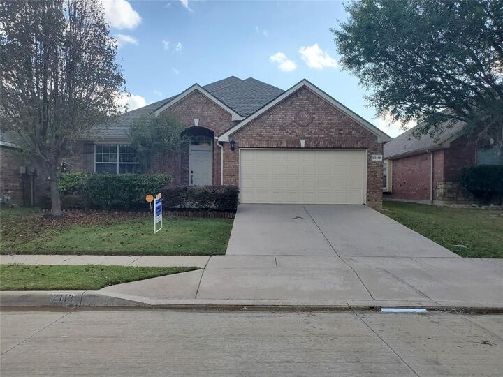 Property Photo: 12113 Durango Root Drive TX 76244