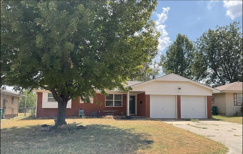 Property Photo:  516 SW 67th Street  OK 73139 
