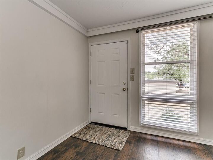 Property Photo:  3009 Pioneer Street  OK 73107 