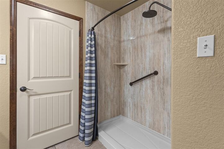 Property Photo:  801 Cedar Ridge Drive  OK 74501 
