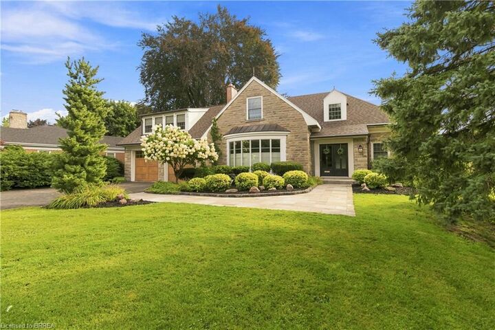 Property Photo:  8 Tutela Heights Road  ON N3T 1A1 