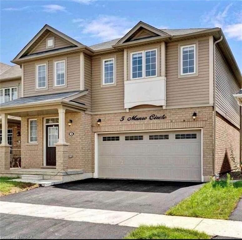 Property Photo:  5 Munro Circle Lower  ON N3T 0R1 