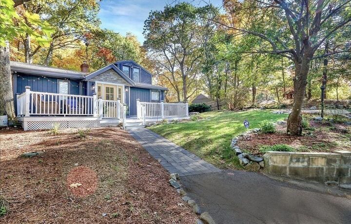 Property Photo:  7 West St  MA 02176 