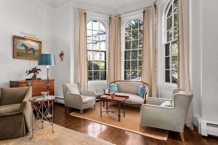 Property Photo:  12 Marlborough Street 1  MA 02116 