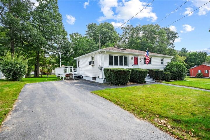 Property Photo:  320 Mason Rd Ext  MA 01571 
