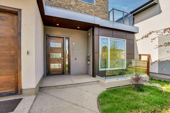Property Photo:  2505 21 Street SW  AB T2T 5A9 