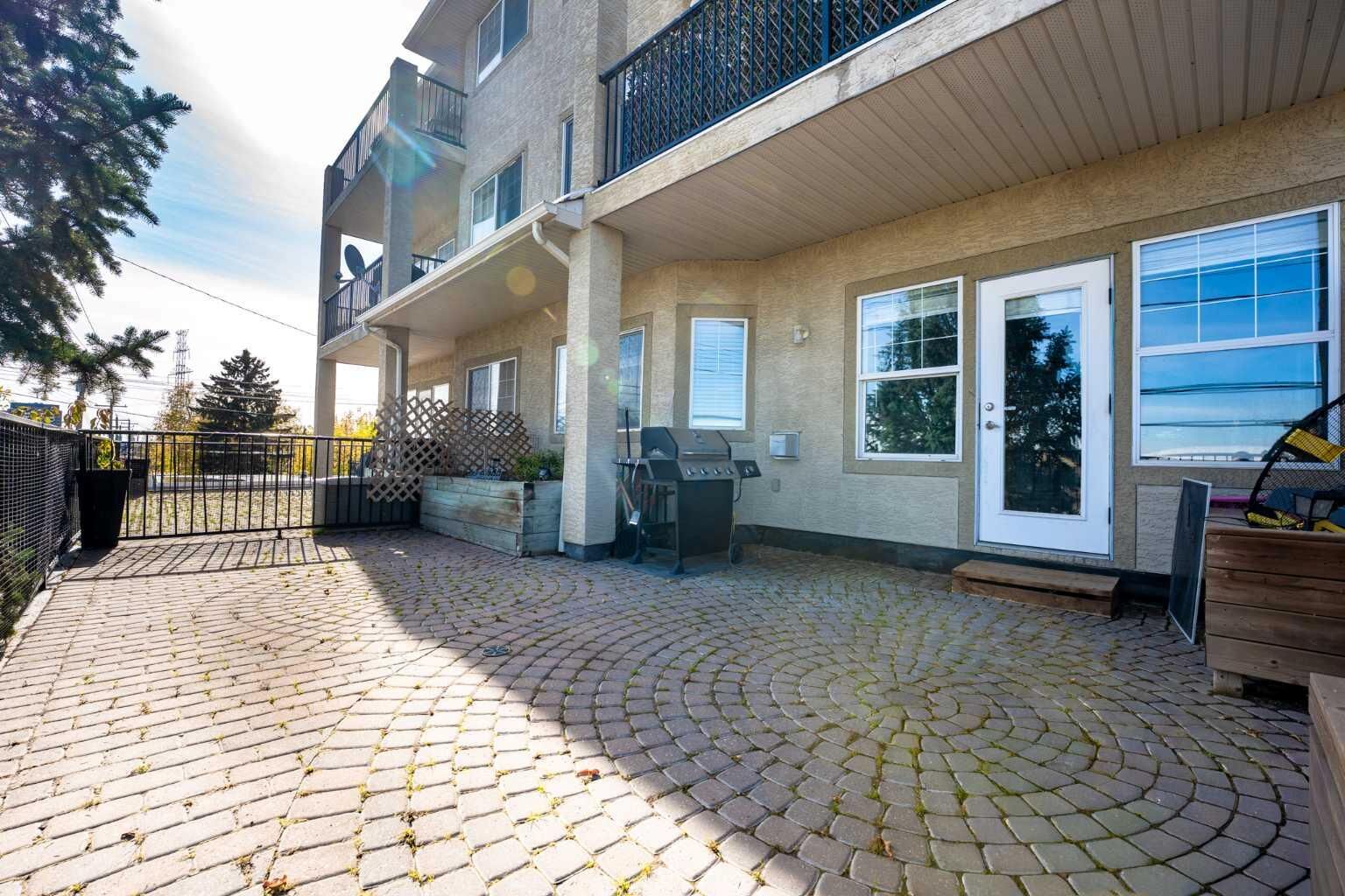 Property Photo: 4718 Stanley Road SW 103 AB T2S 2R2