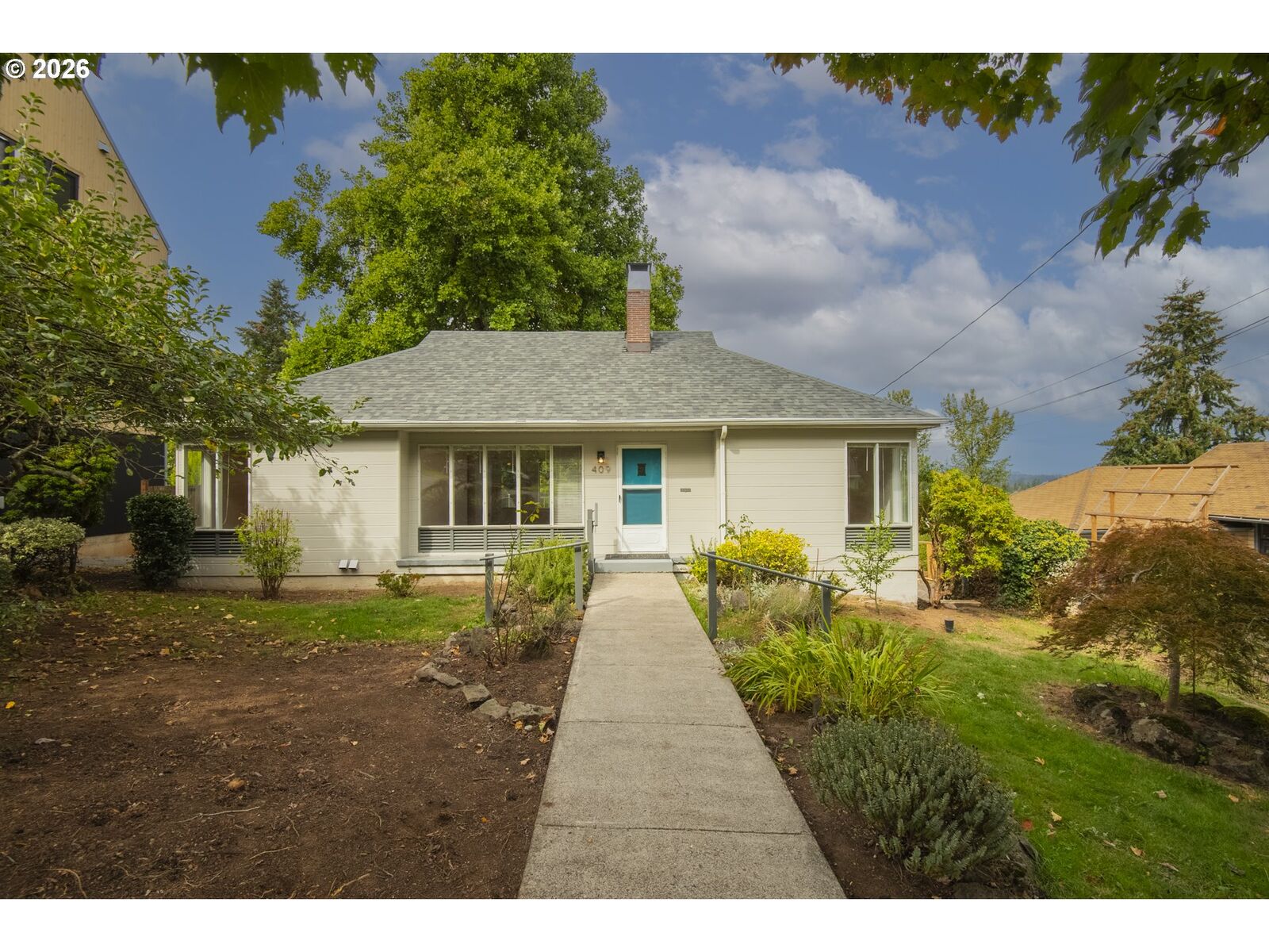 Property Photo: 409 Jackson St OR 97045