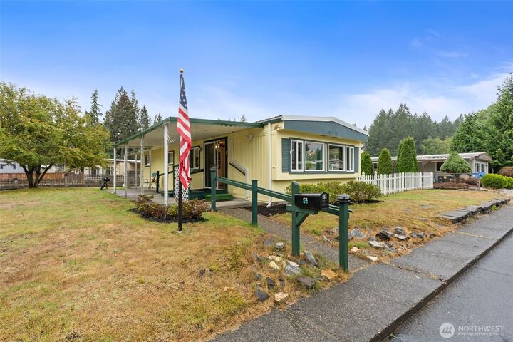 Property Photo:  930  Trosper Road SW 65  WA 98512 