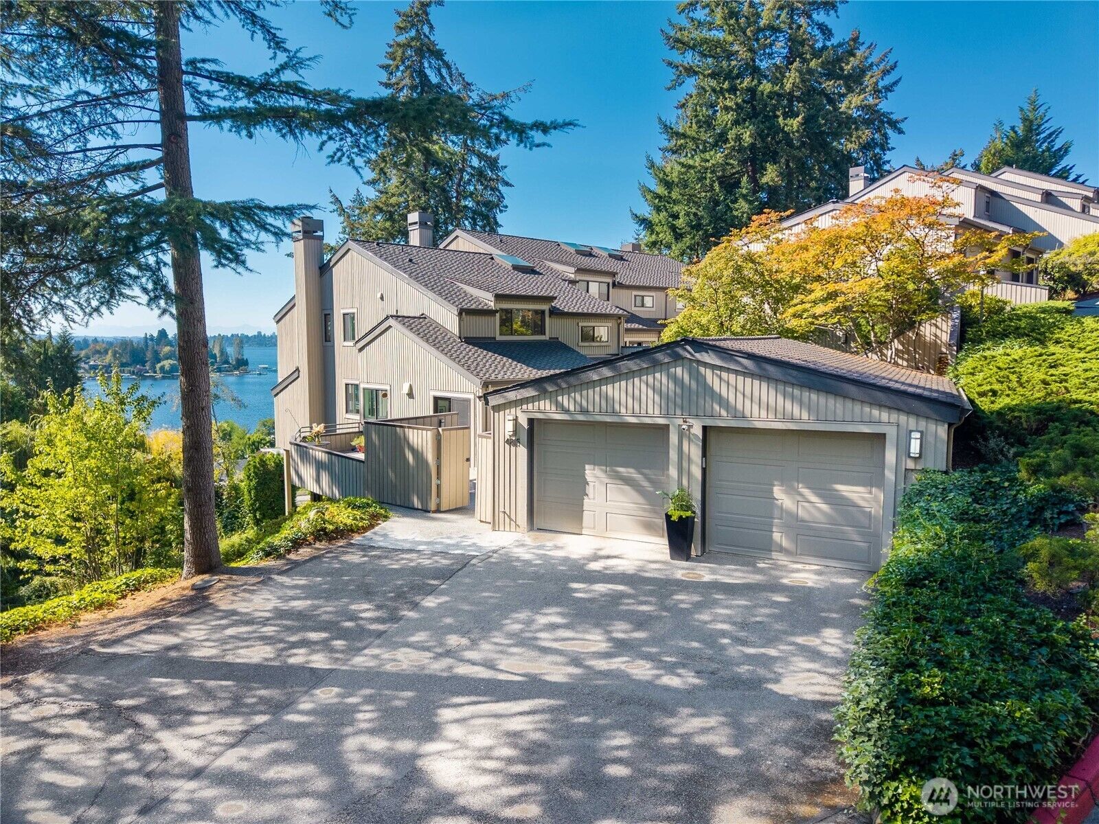 Property Photo: 4815 102nd Lane NE WA 98033