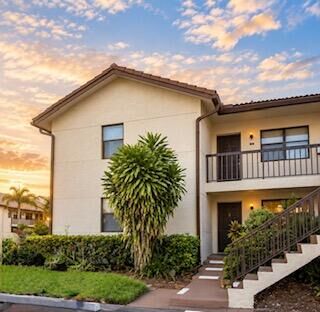 Property Photo:  7642 Tahiti Lane 101  FL 33467 