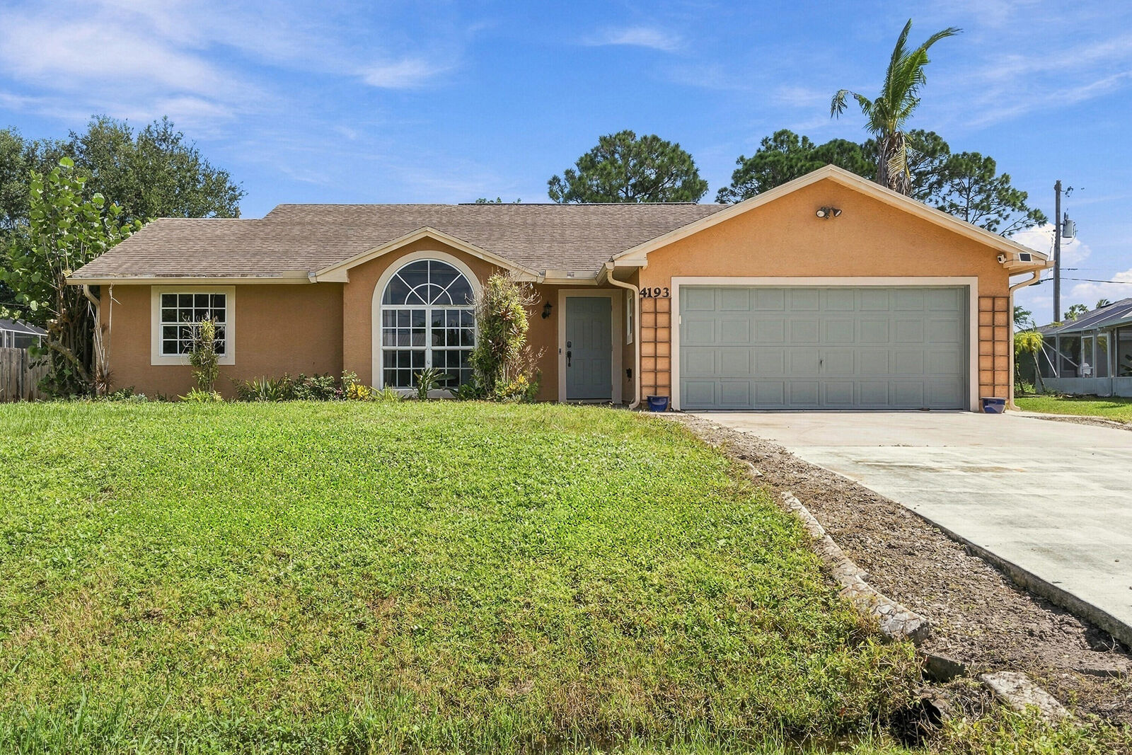 Property Photo: 4193 SW Muncie Street FL 34953