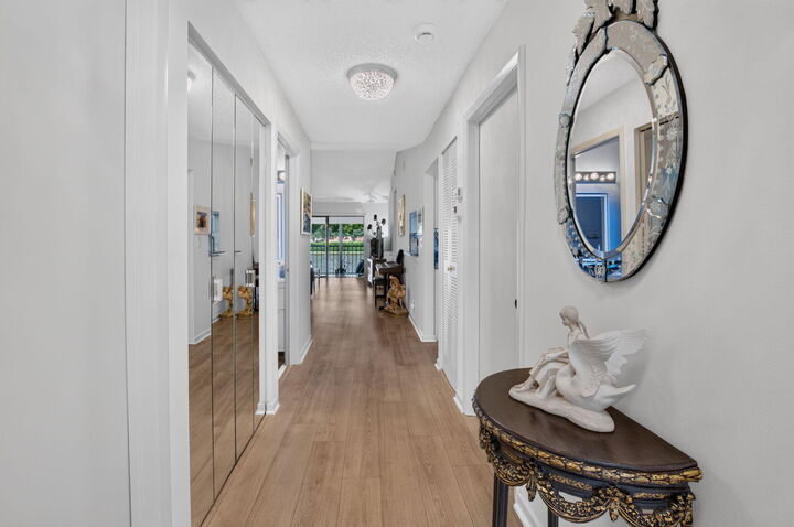Property Photo:  15301 Pembridge Avenue 61  FL 33484 