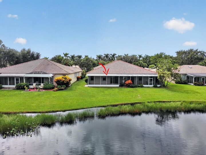 Property Photo:  9818 Crescent View Drive S  FL 33437 