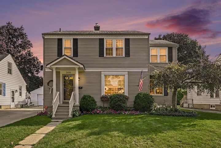 Property Photo: 2406 Windemere Avenue MI 48503