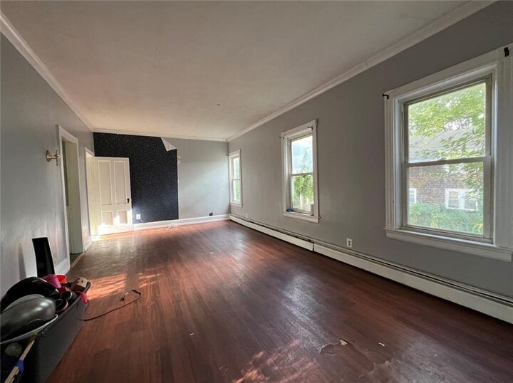 Property Photo:  5 S Larchmont Street  RI 02911 