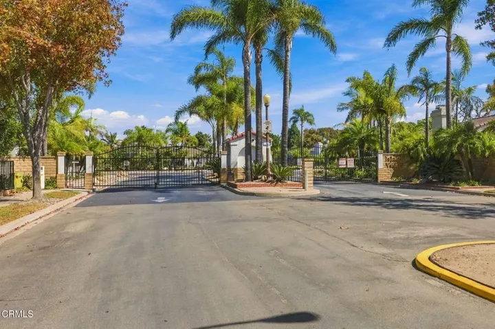 Property Photo:  2238 Bermuda Dunes Place  CA 93036 