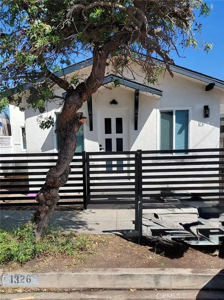 Property Photo:  1326 S Cabrillo  CA 90731 
