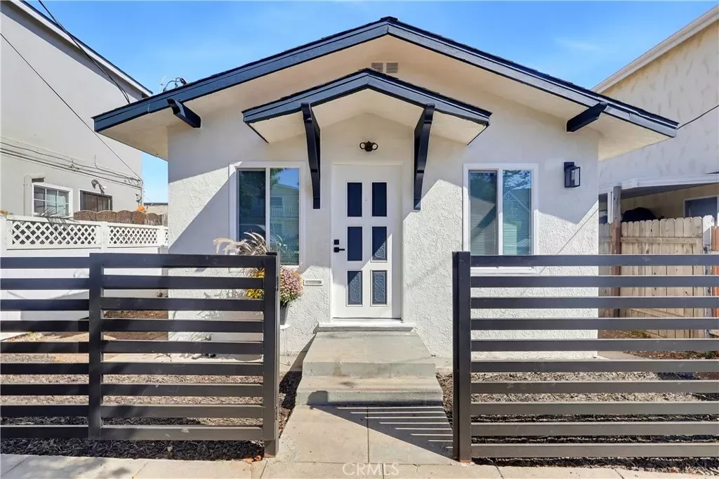 Property Photo:  1326 S Cabrillo  CA 90731 
