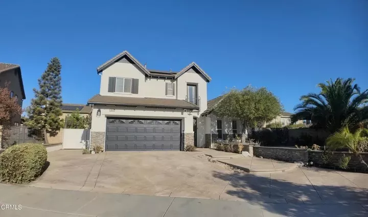 Property Photo:  364 Cottages Court  CA 93012 