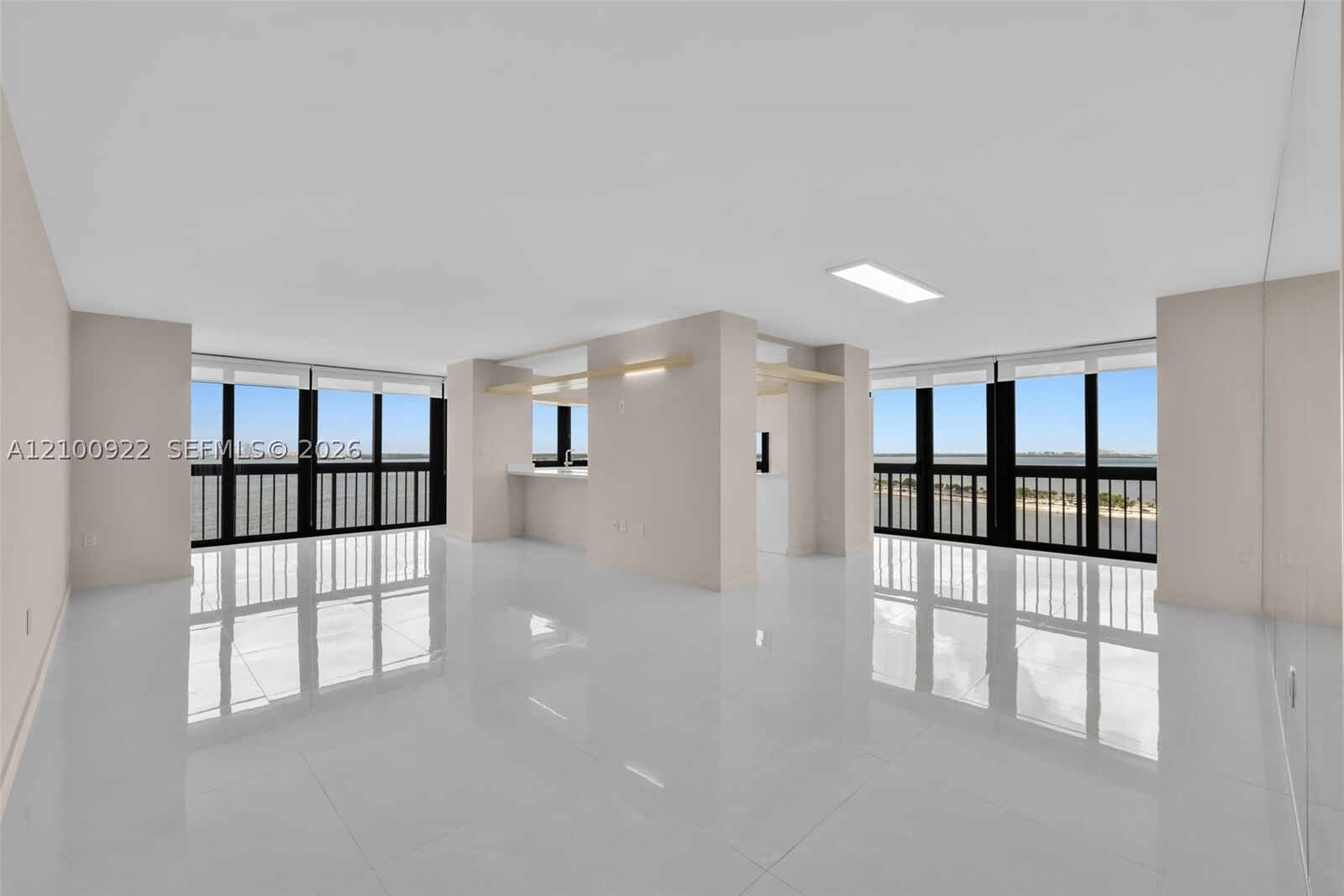 Property Photo:  2333 Brickell Ave 1701  FL 33129 