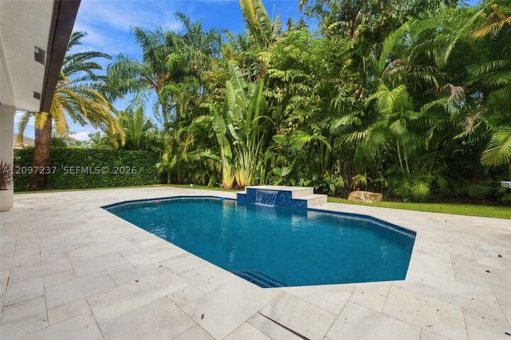 Property Photo:  1937 Timberline Rd  FL 33327 