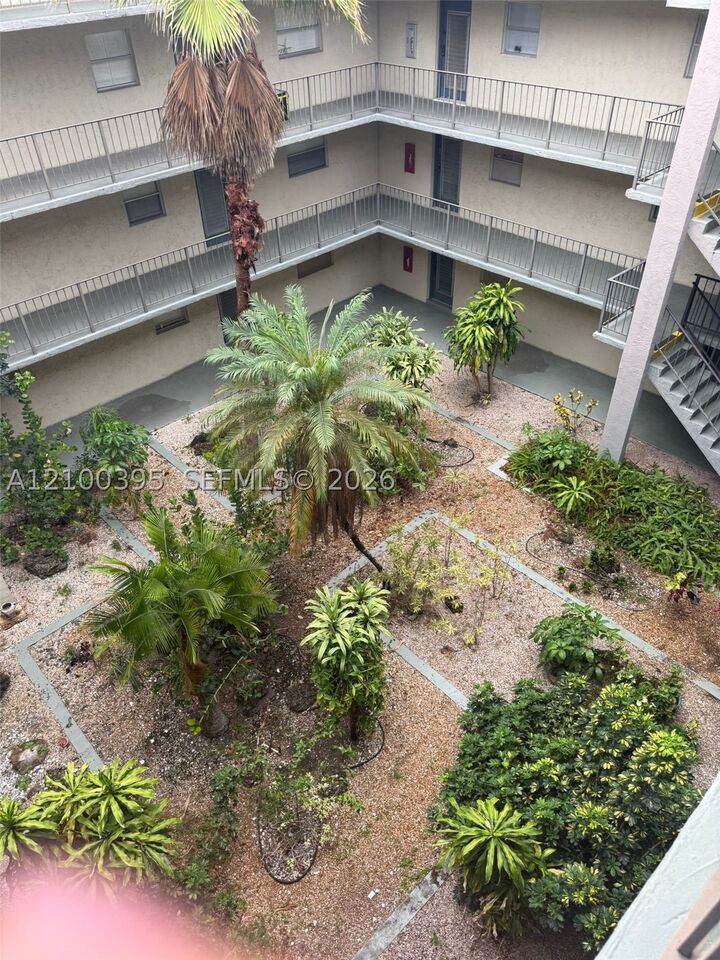 Property Photo:  1800 SW 81st Ave 1411  FL 33068 