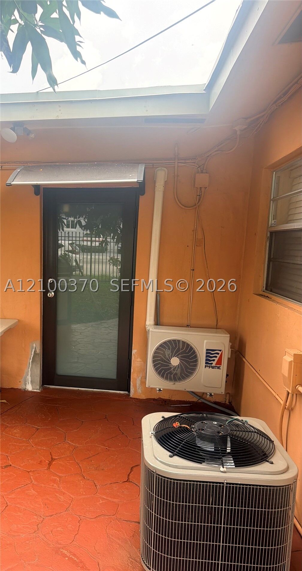 Property Photo:  5591 W 2nd Ave 2  FL 33012 