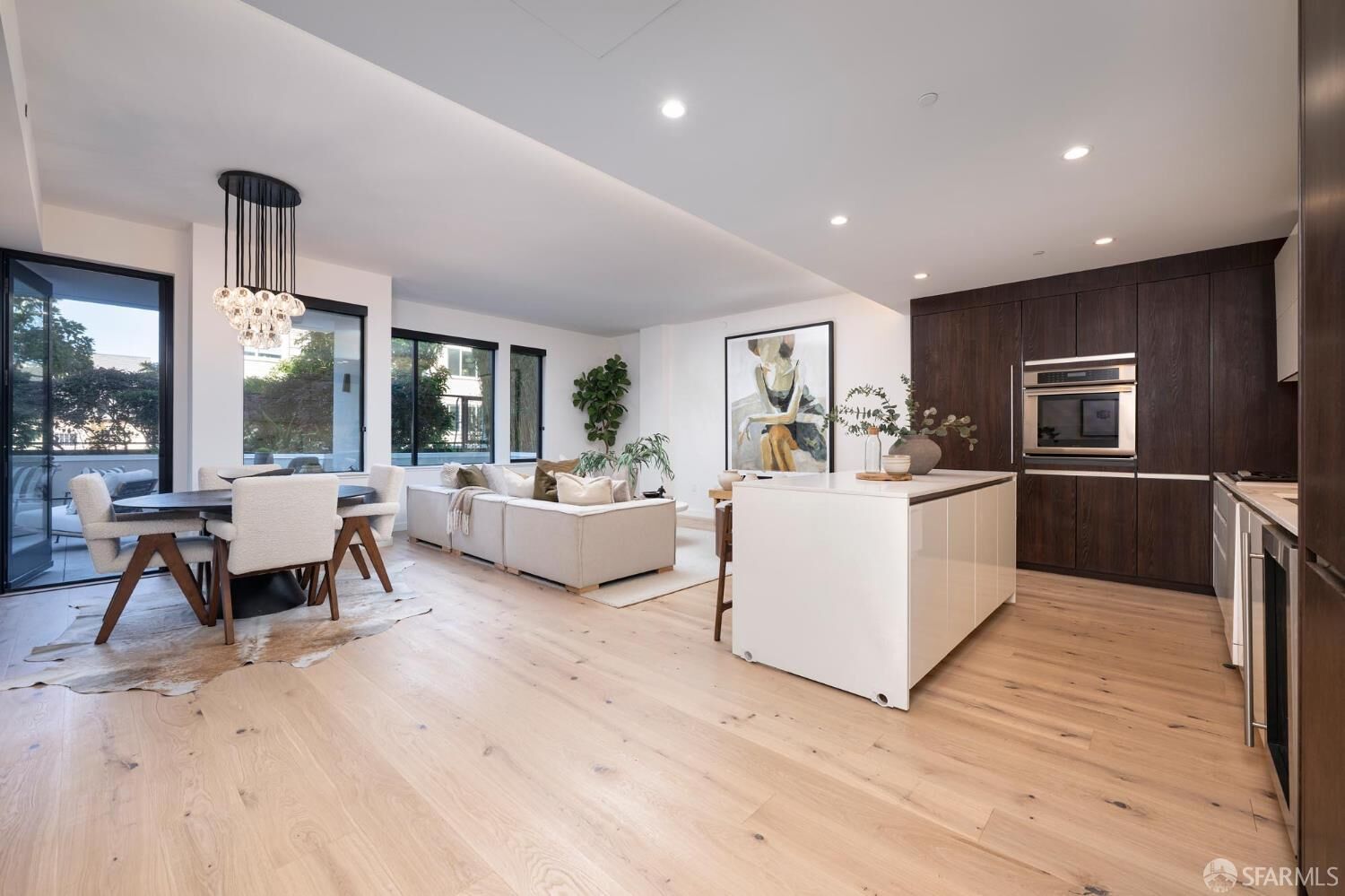 Property Photo:  1650 Broadway Street 102  CA 94109 