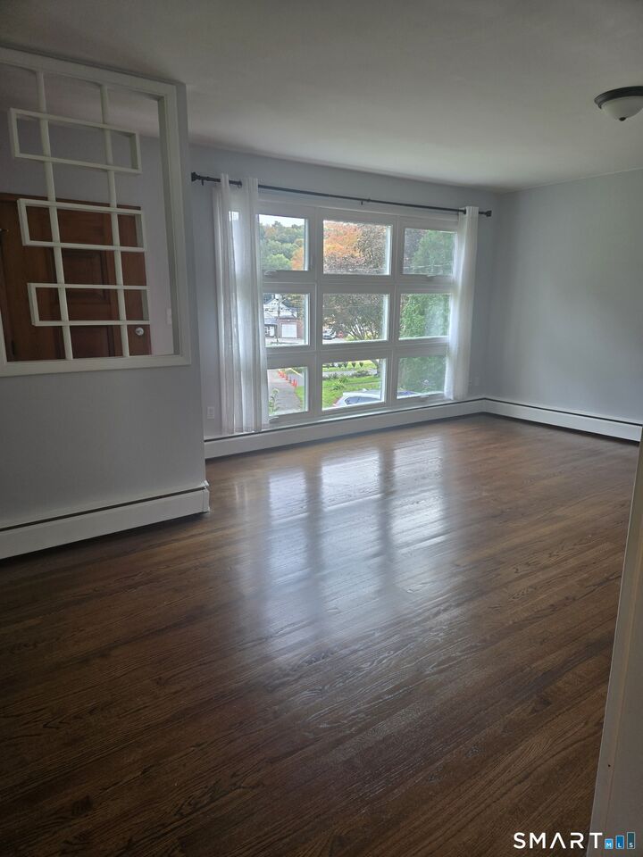 Property Photo:  33 Wagon Wheel Court  CT 06779 