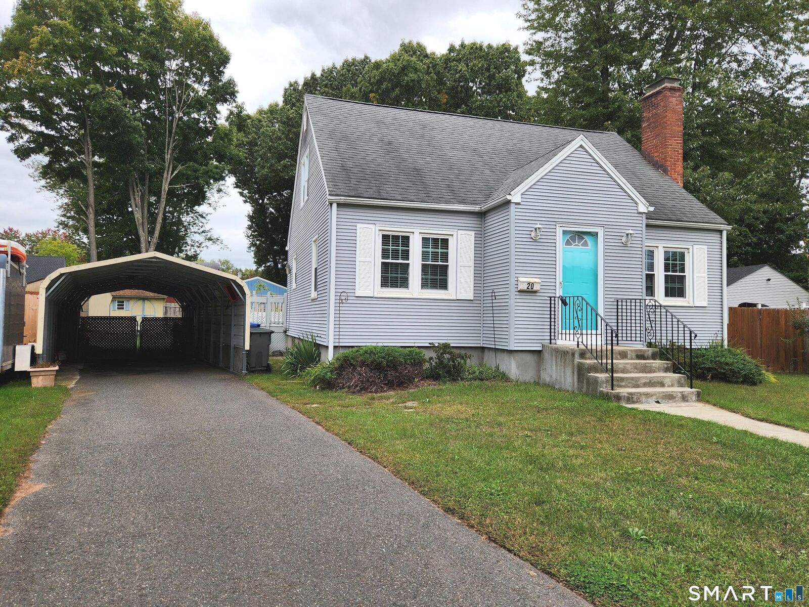 Property Photo:  20 Victoria Road  CT 06040 