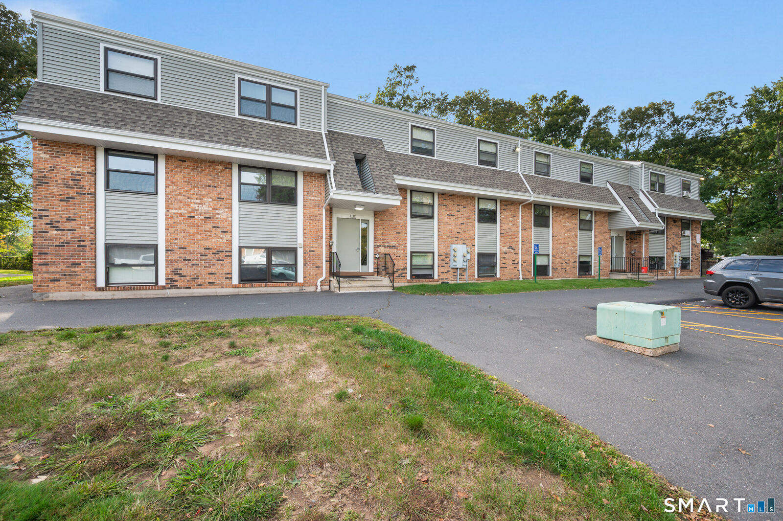 Property Photo:  100 Norton Park Road 3A2  CT 06062 