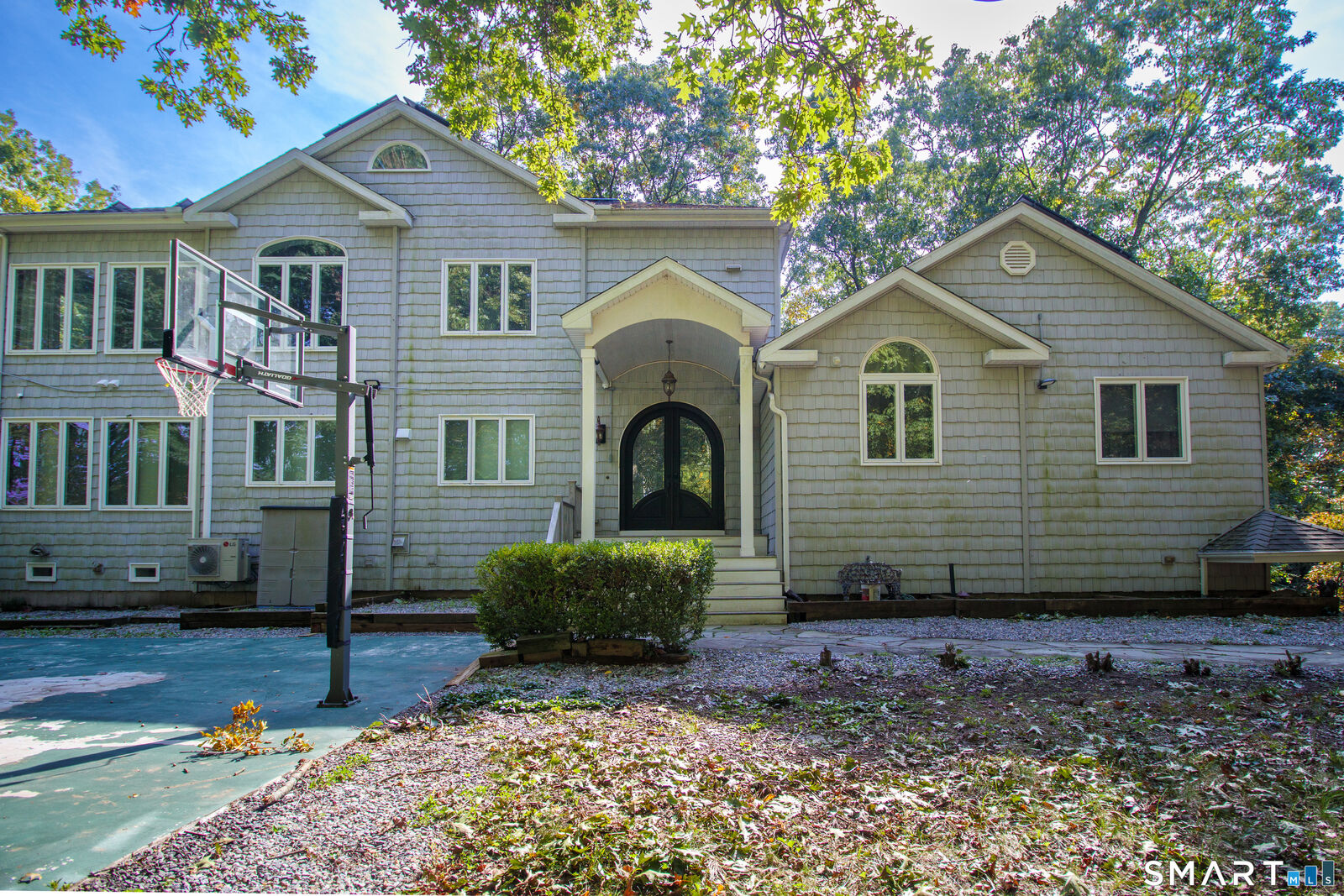 Property Photo: 33 Laurel Lane CT 06447